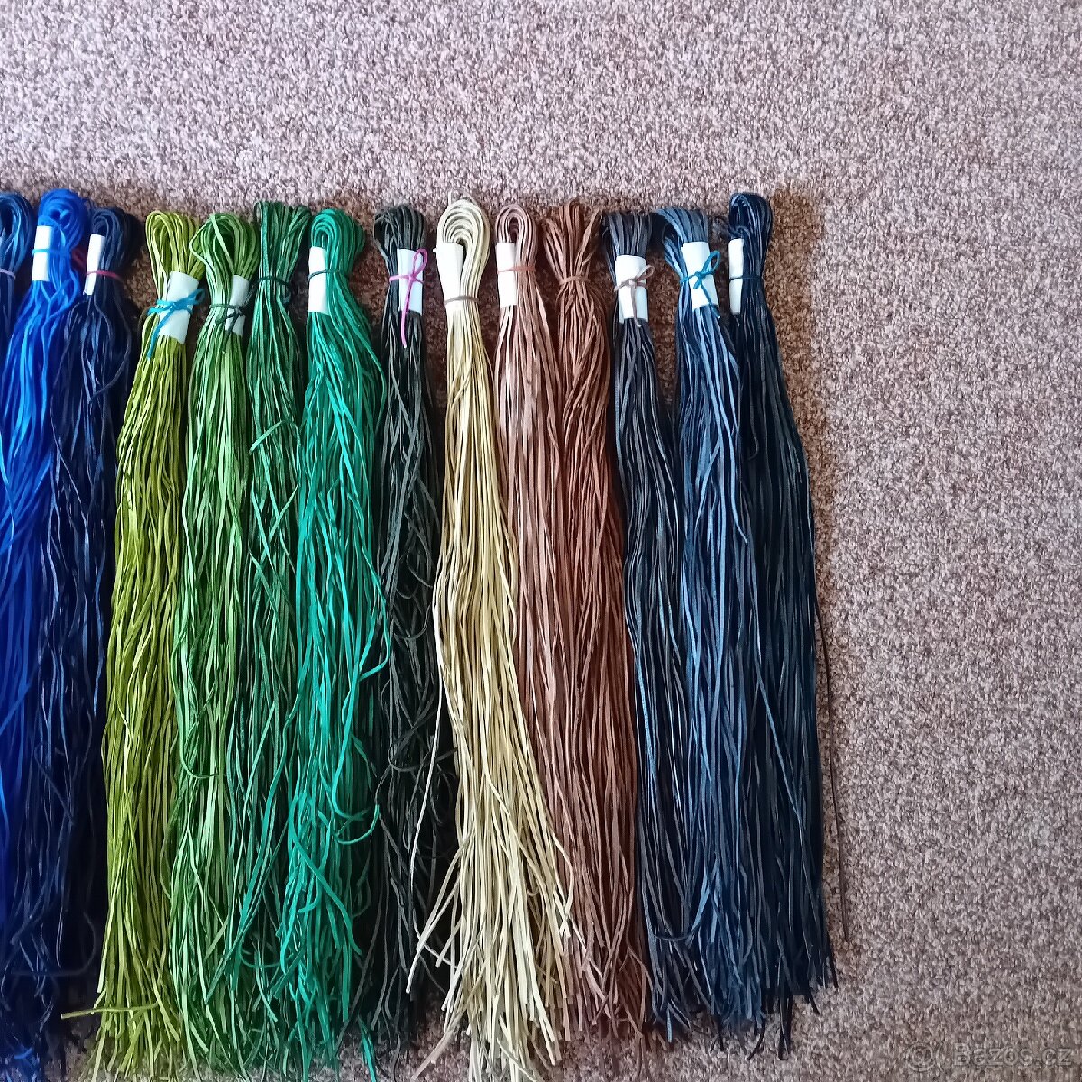 Kožené řemínky, šňůrky, kůžičky 100ks - 3