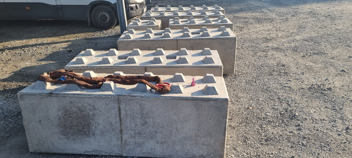 Drcení betonu, suti - 3