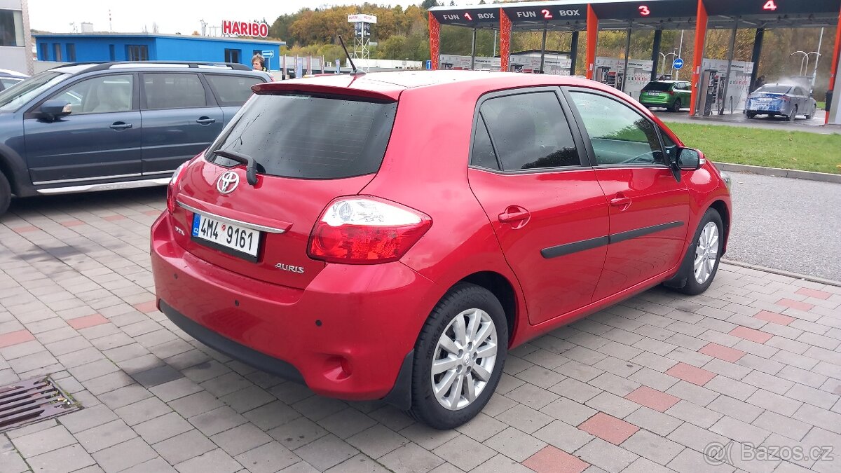 Toyota Auris 1.6, 88 tis. km - 3