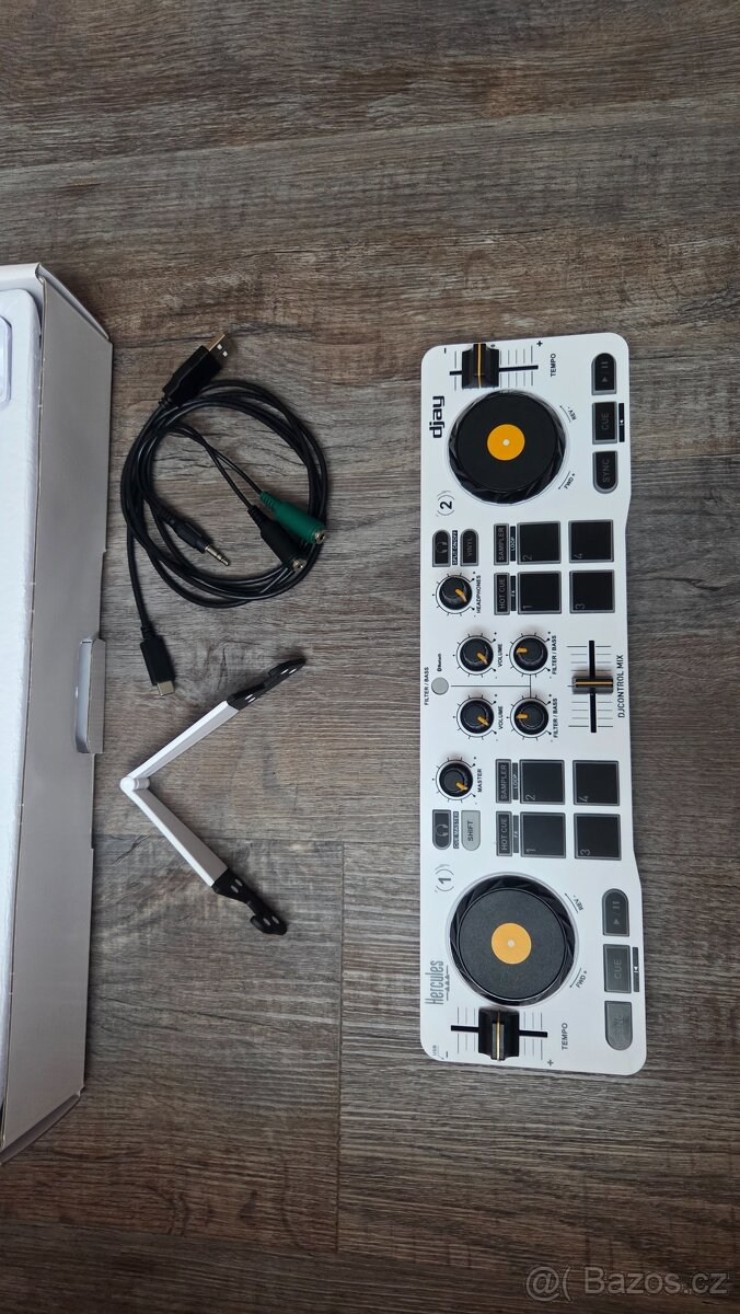 DJ kontroler HERCULES DJ Control MIX - 3