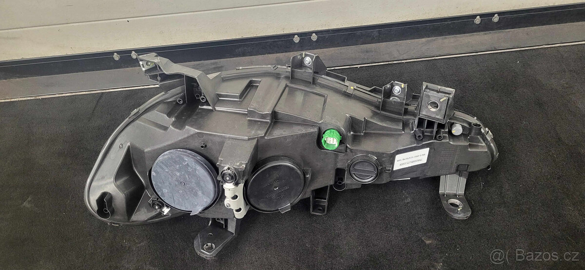 PŘEDNÍ SVĚTLA ALFA ROMEO GIULIA - 3