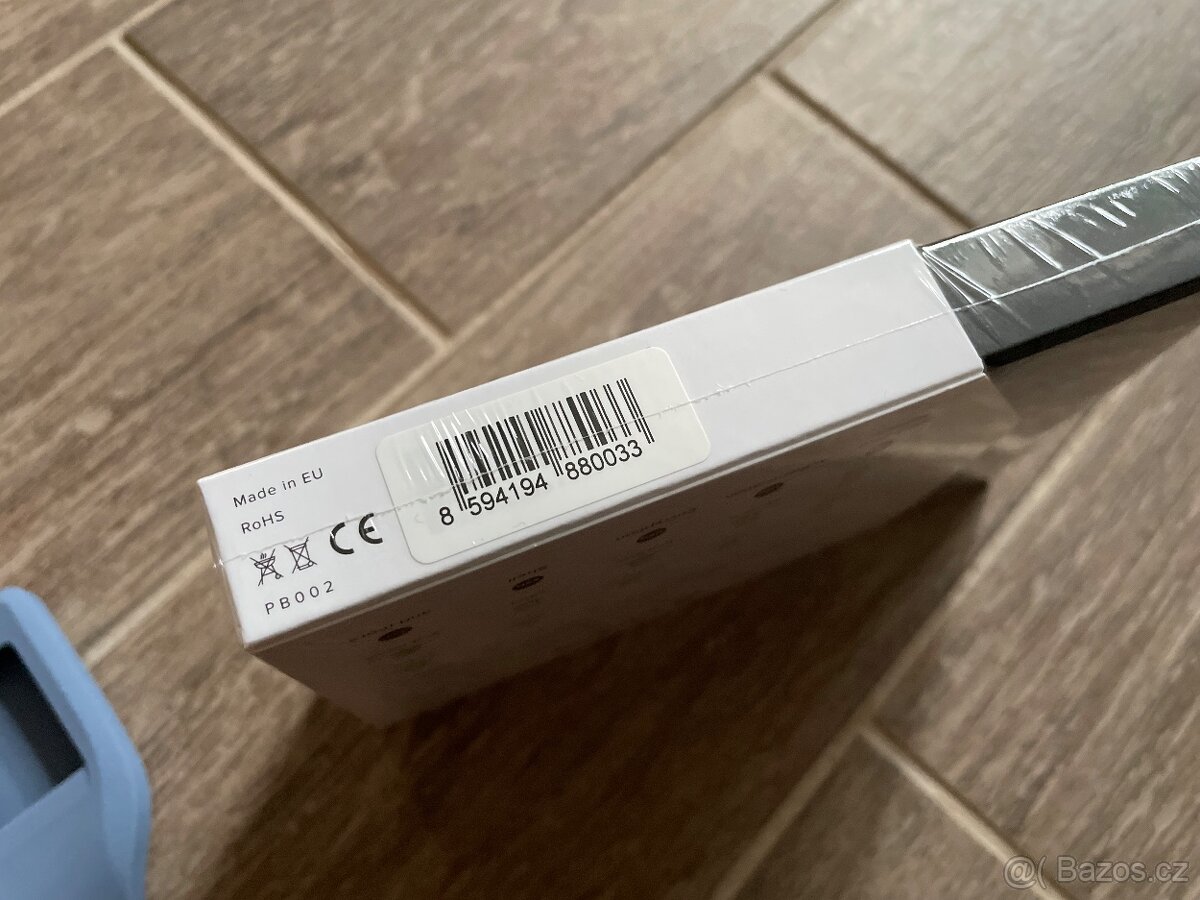 Hardware peněženka Trezor T (krypto peněženka) - 3