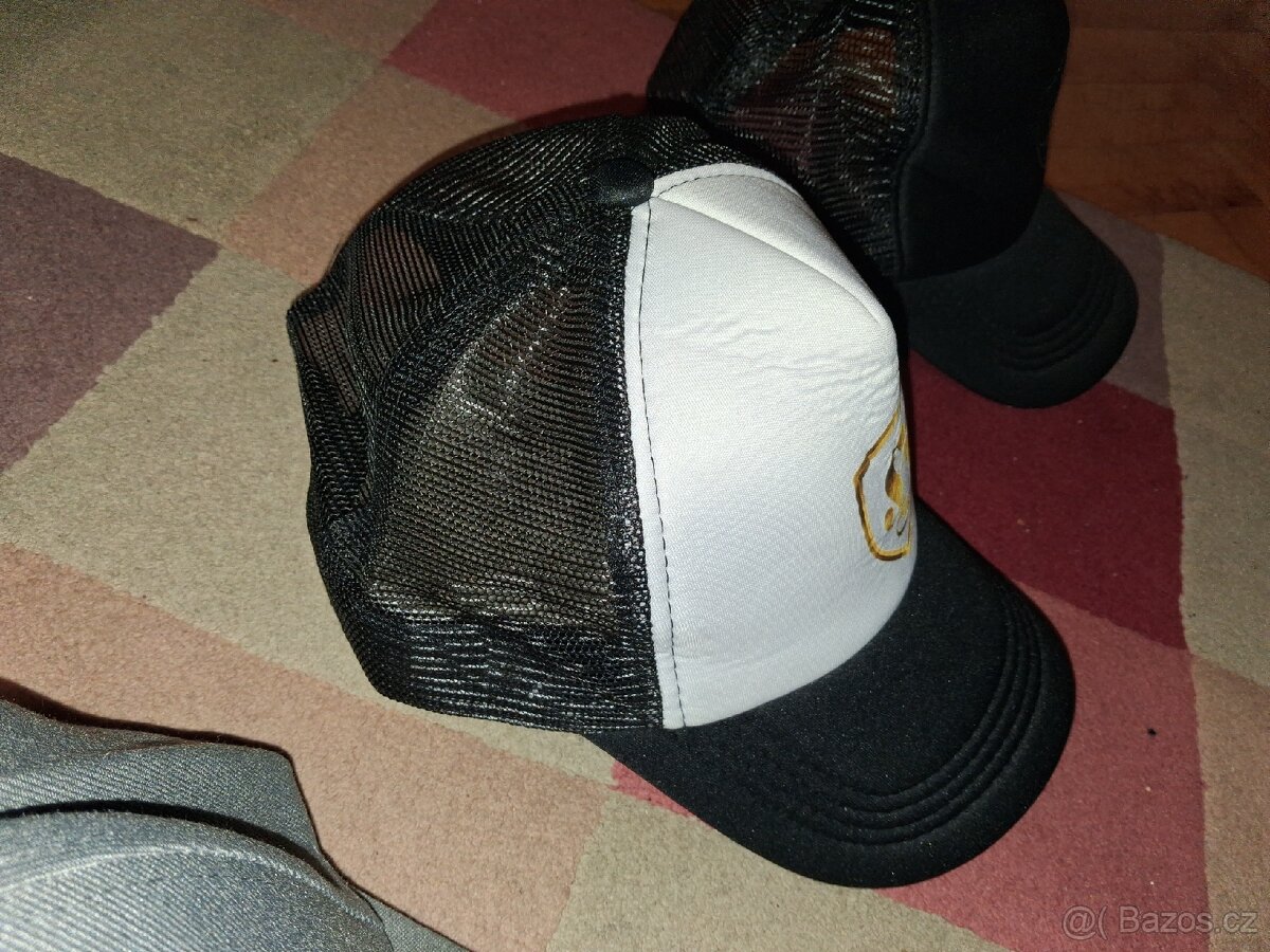 Kšiltovky - 3