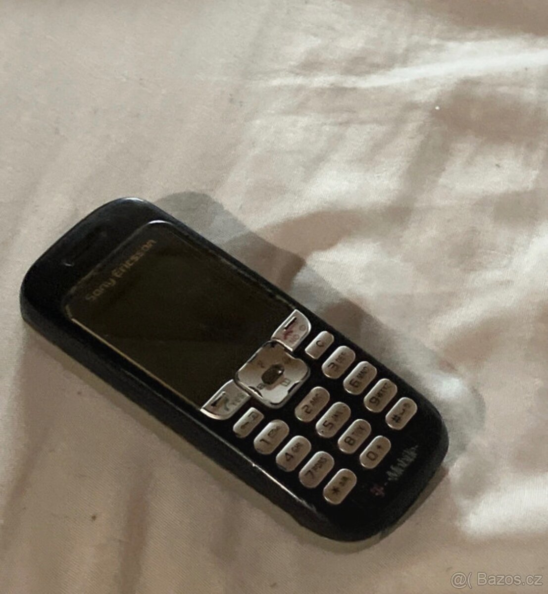 Sony Ericsson J220i - 3