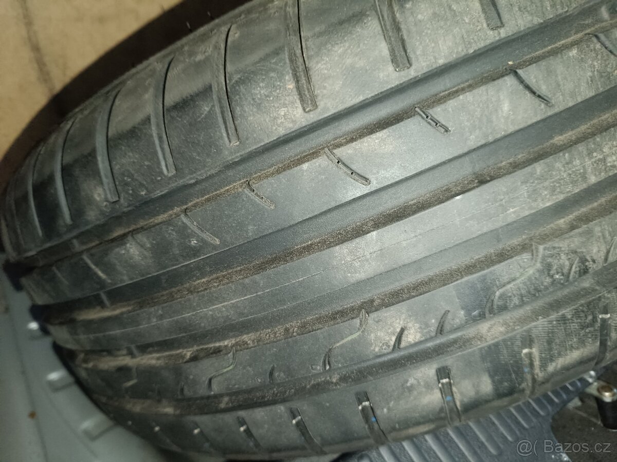 Škoda Octavia 3 rezervní kolo komplet s příslušenstvím - 3