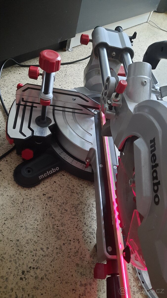 Pokosová pila Metabo KGS 216 M - 3