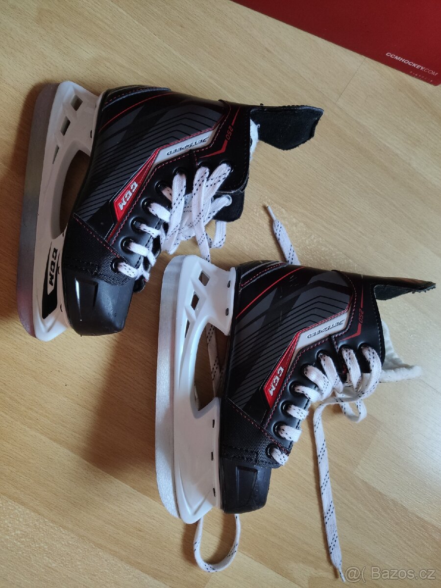 Dětské brusle CCM JS250 YTH D, velikost 32 - 3