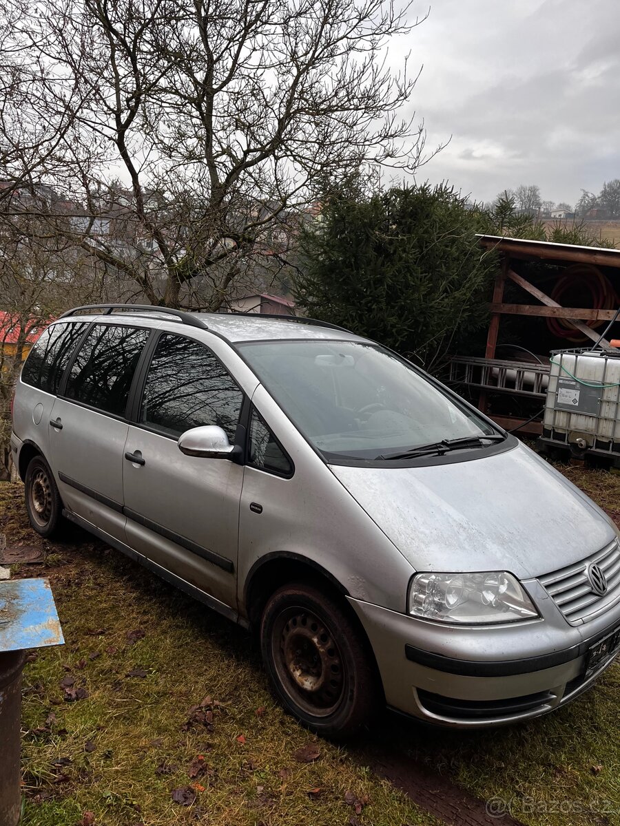 Volkswagen Sharan - 3