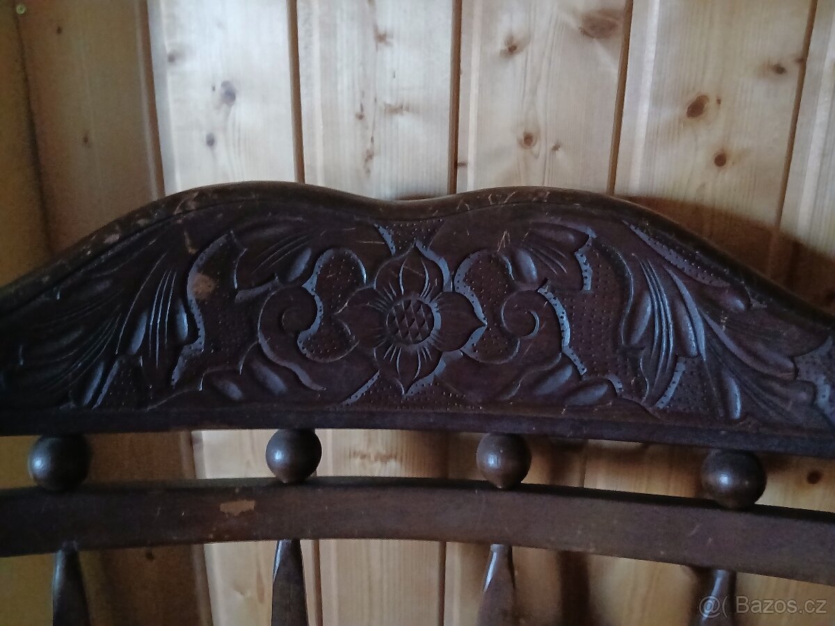 Dřevěné houpací křeslo - 3