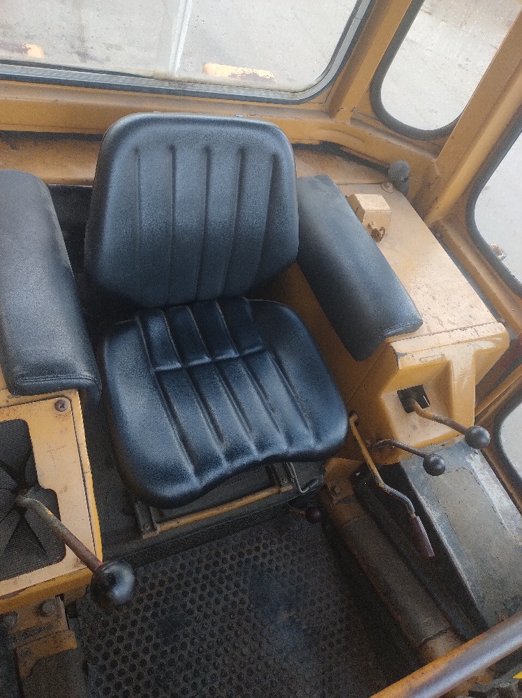 Nakladač pásový - 3