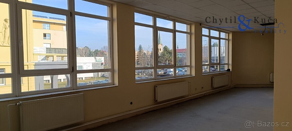 Pronájem obchodních prostor 200 m2 a 60 m2, Čechova, Přerov - 3