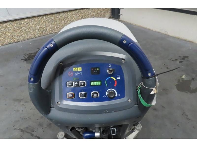 Podlahový mycí stroj Nilfisk SC530 53 BD GO FULL - 3