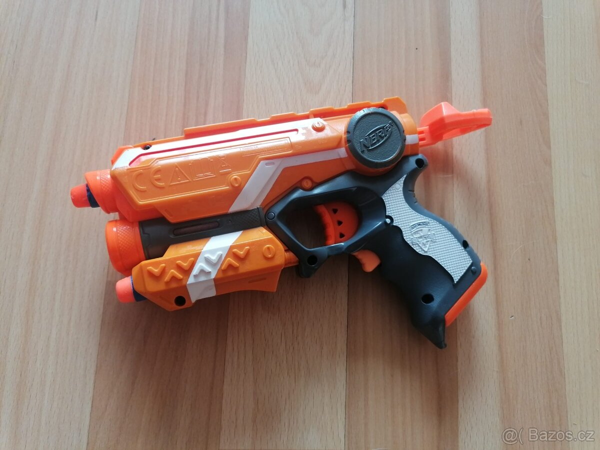 Nerf N-Strike Elite Firestrike + 3 náboje, pistole - 3