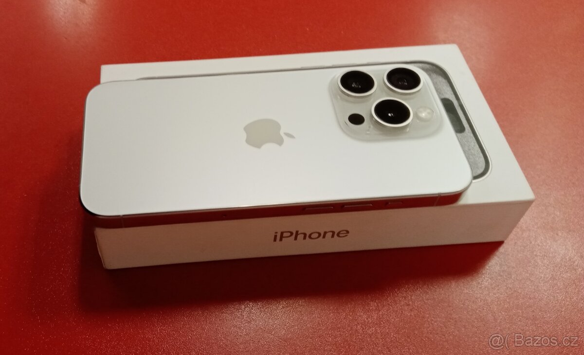 Apple iPhone 15 Pro 256GB - 3