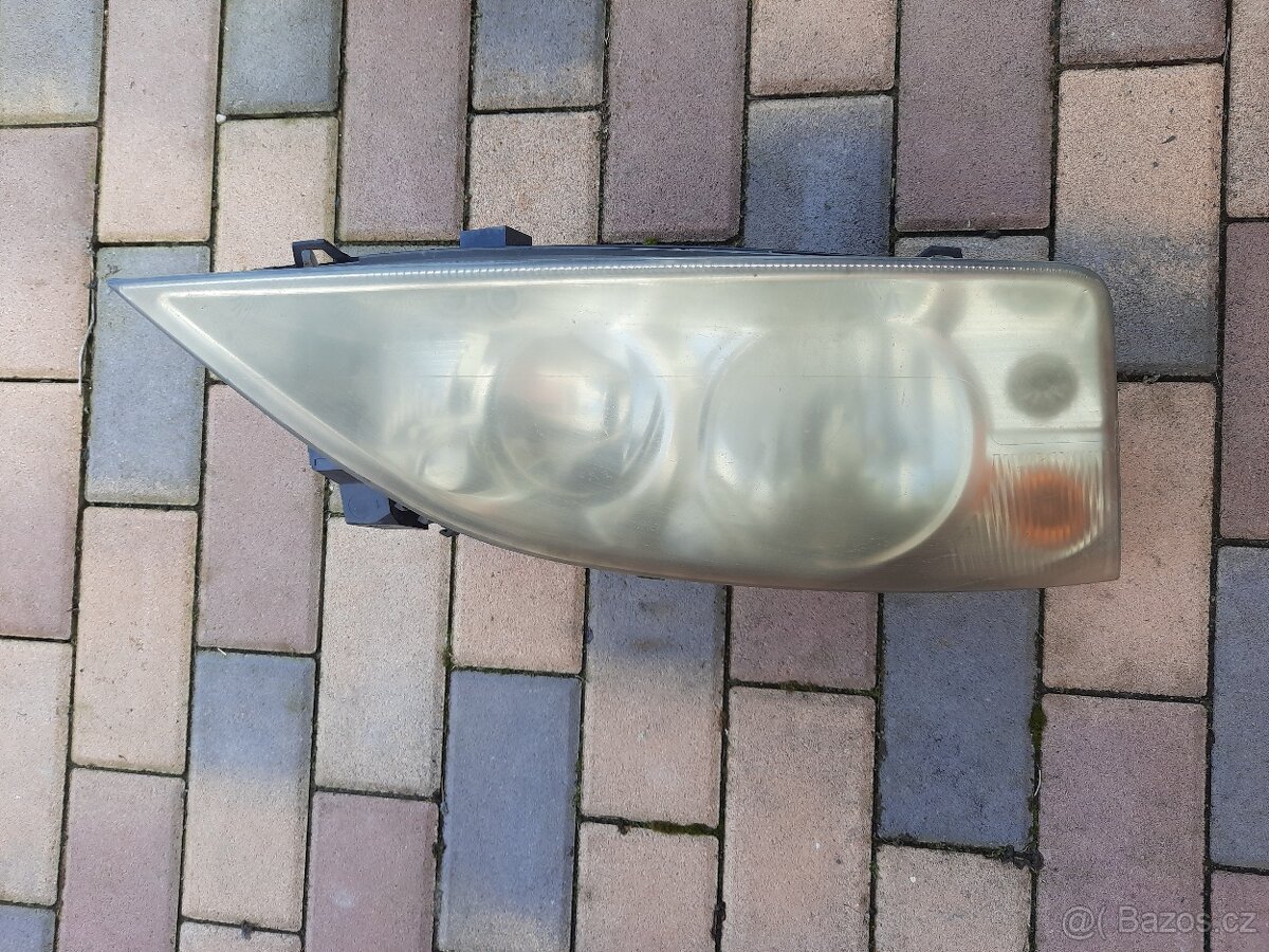 Prodám přední světla Ford mondeo - 3