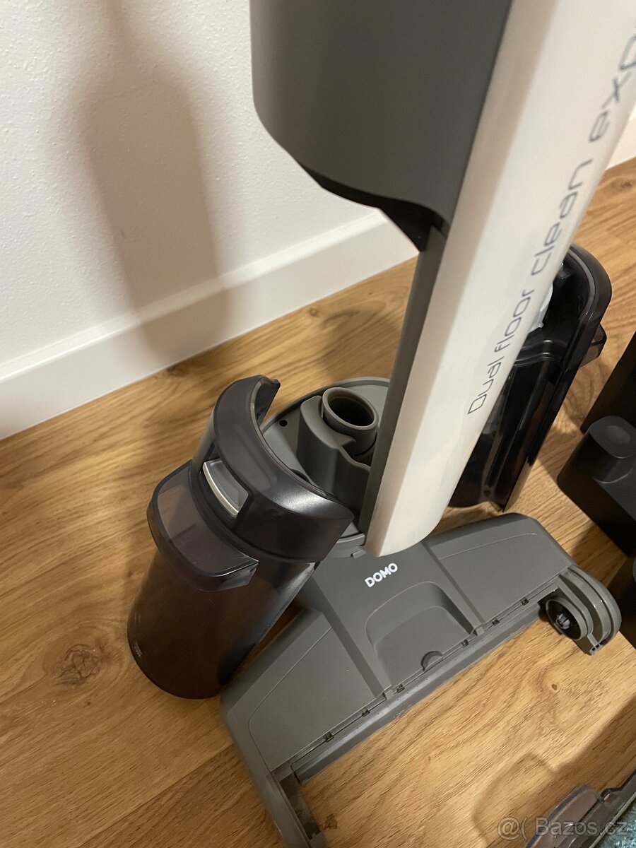 Podlahovy cistic/vysavac DOMO - 3