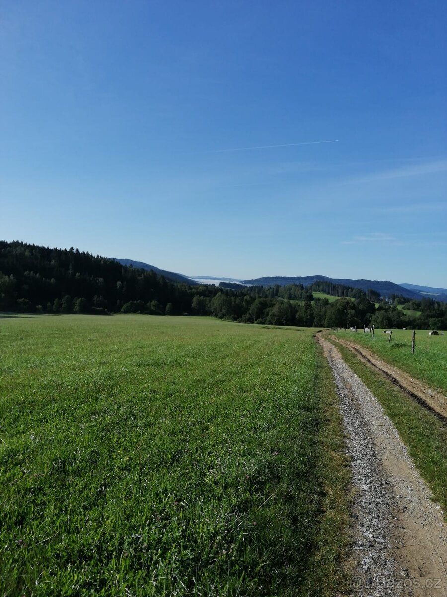 Prodej pozemku Lověšice - 3