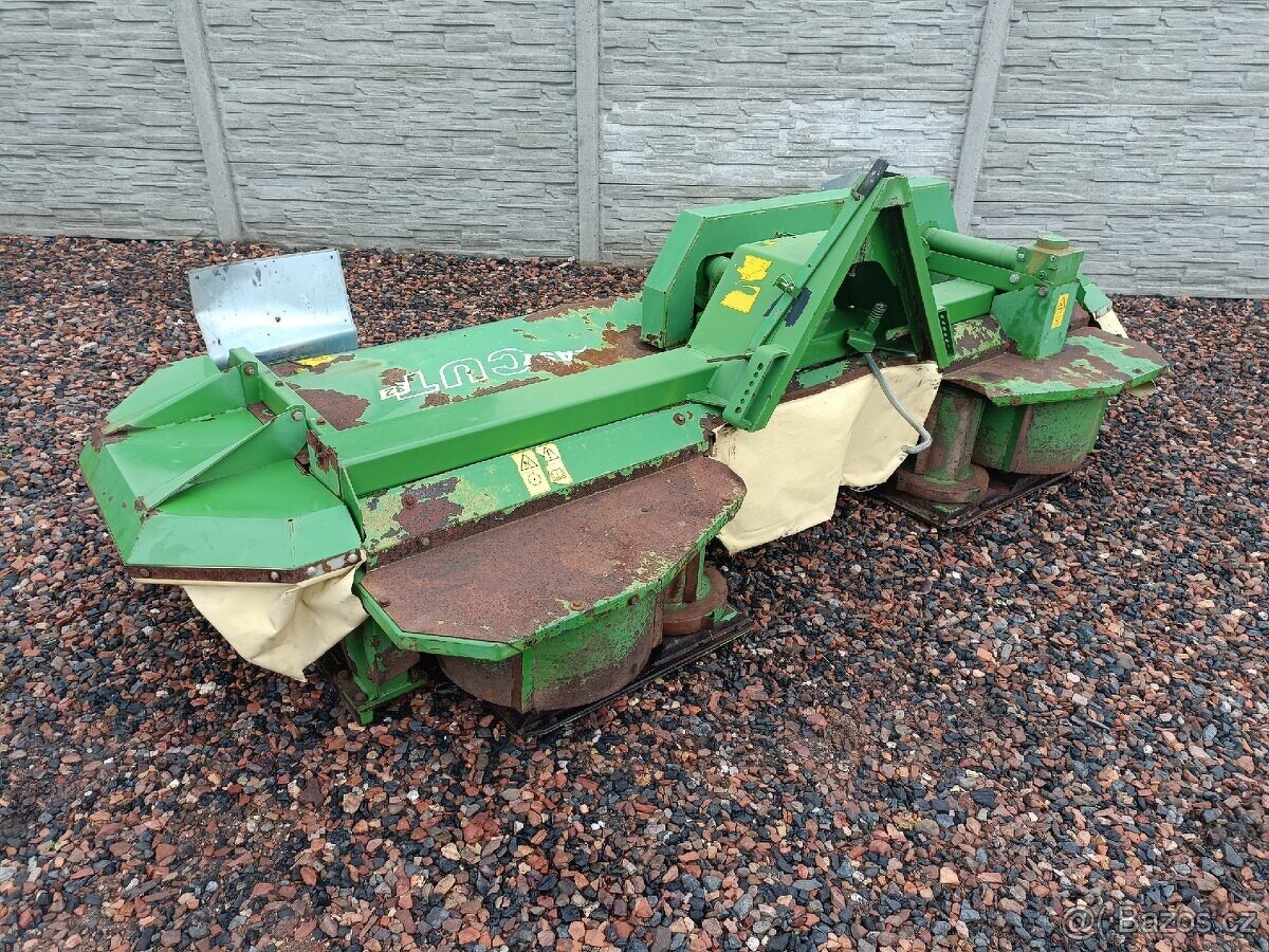 2005 3,2m Čelní disková sekačka KRONE Easycut 32 - 3