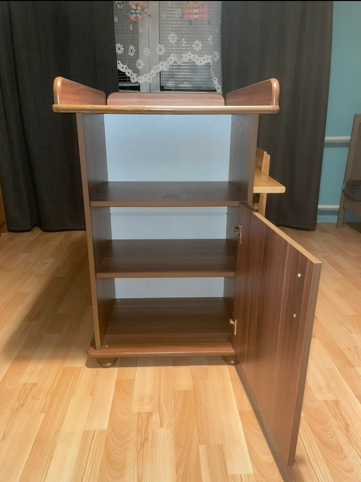 Přebalovací pult - 3