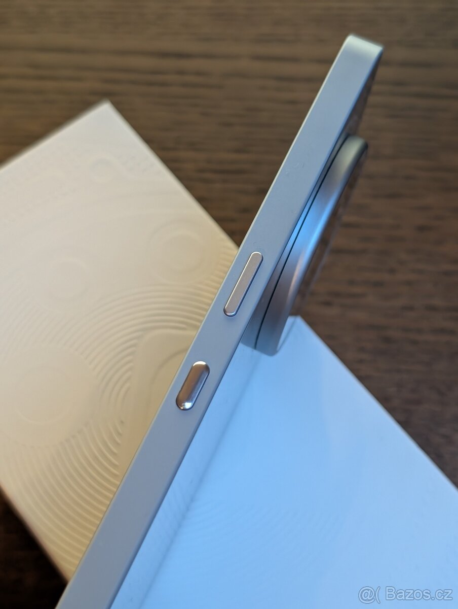 Nothing Phone (3a) Pro 256/12GB - 3