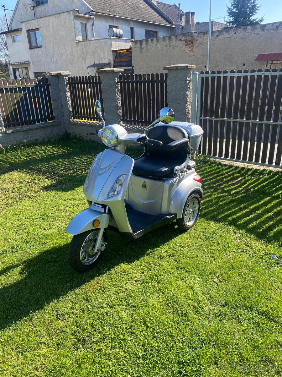 El. tříkolka bez řidičáku Bendi rok 2022 - 3