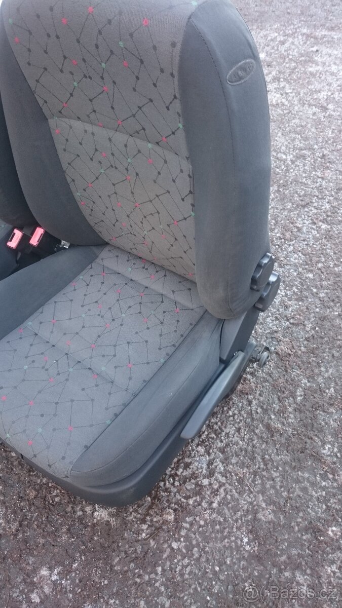 Skoda Octavia 1 sada sedaček - 3