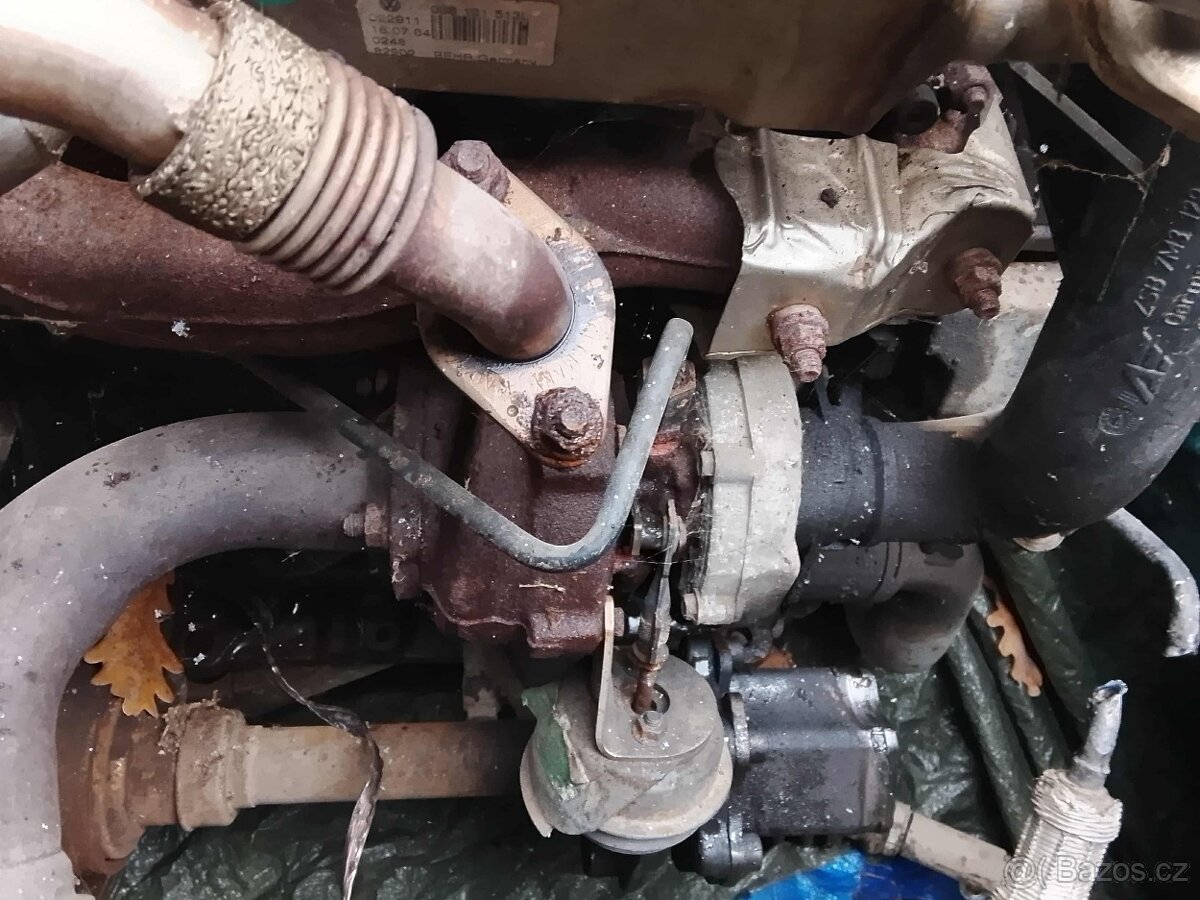 Ford galaxy 1.9 tdi 85 kw motor kompletni cen 6000 kč - 3