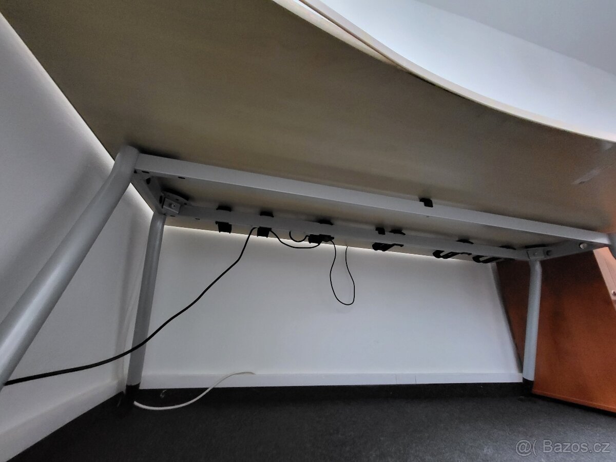 Kancelářský stůl Kinnarps - 3