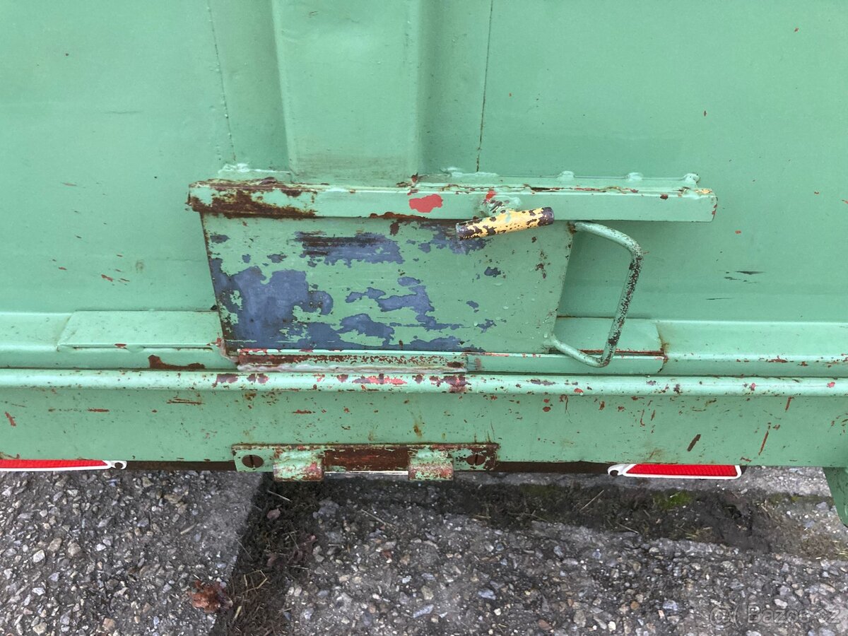 Přívěs za traktor sklopný - 3