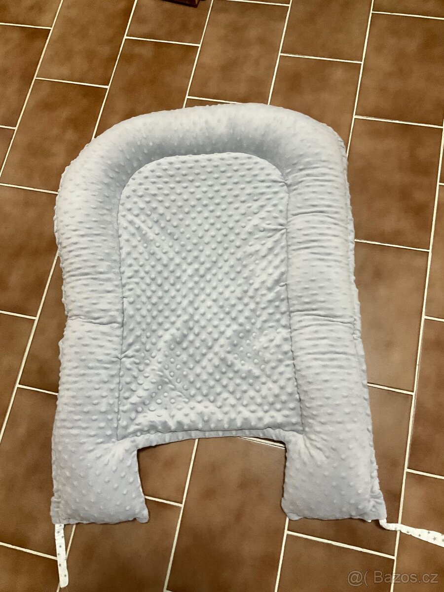 Hnízdečko, přebalovací pult. - 3