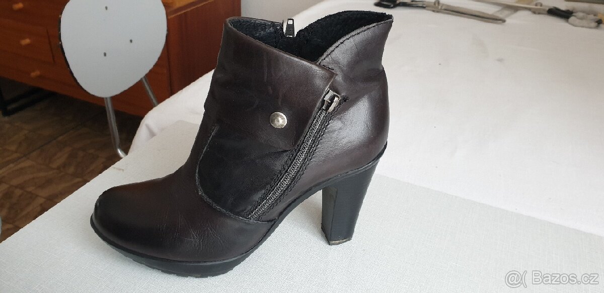 Dámské boty Lasocki vel.39 - 3