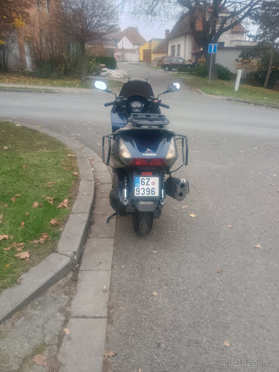 Honda S.W 600 - 3