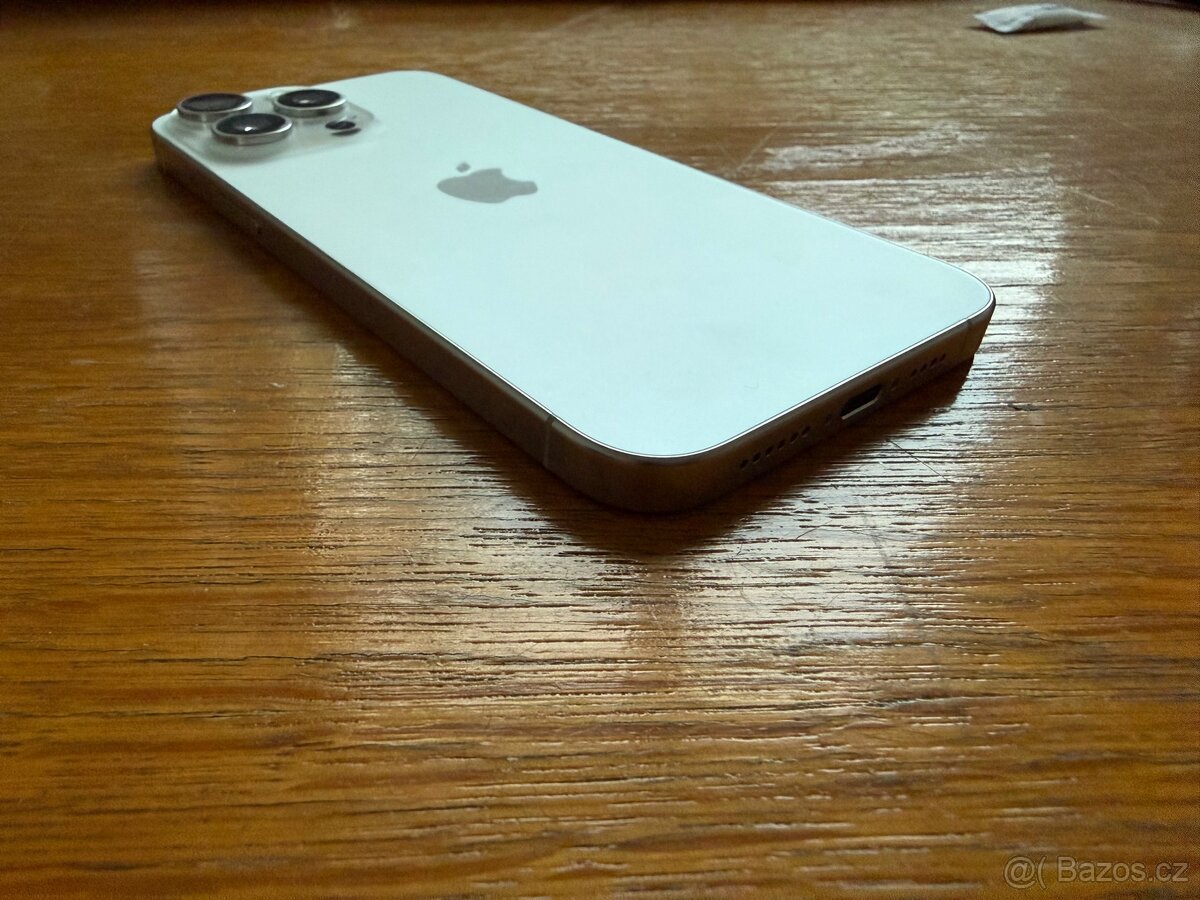 iPhone 15 Pro Max 256GB - 3