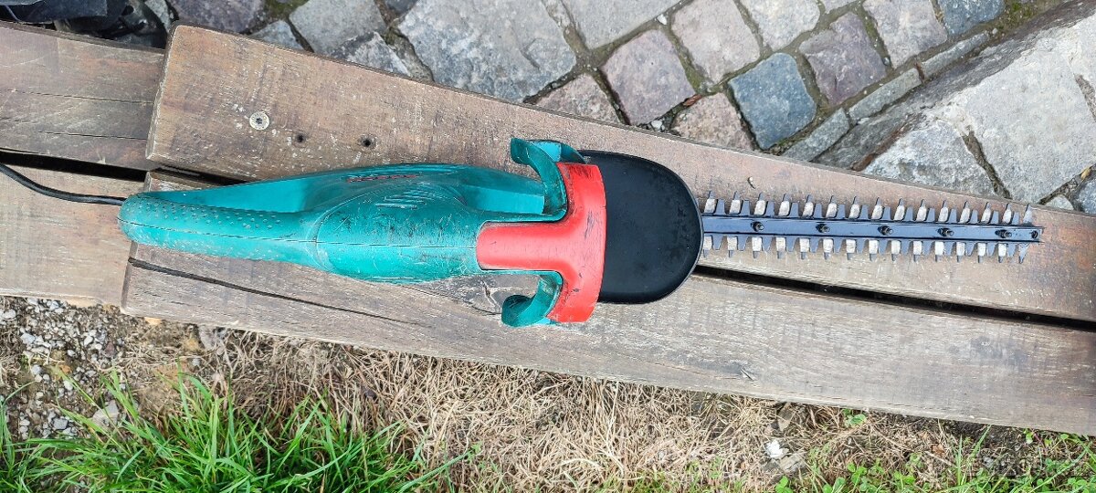 nůžky na živý plot - 3