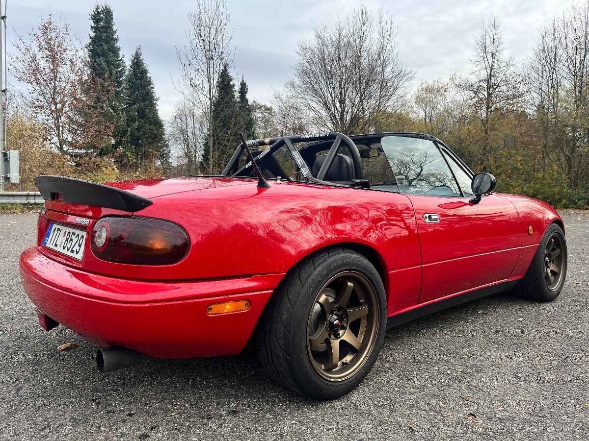 Mazda MX-5 NA - 3
