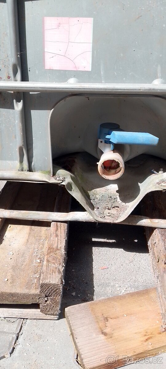 Ibc nádrž 1000l - 3