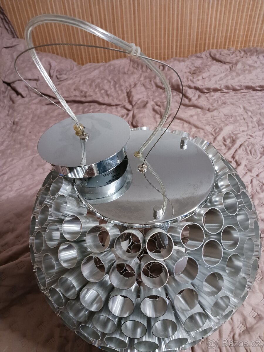 Lustr - 3