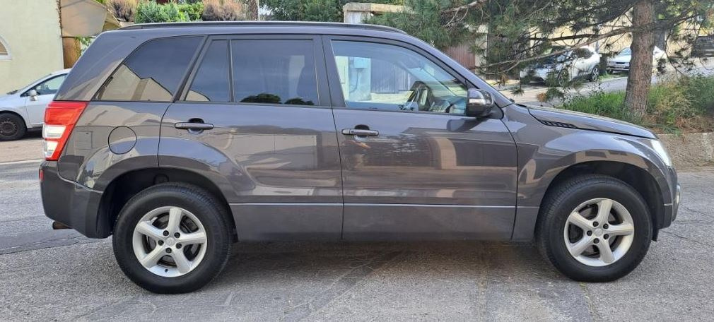 Suzuki Grand Vitara 2.4 Automatic 4x4 Allgrip - 3