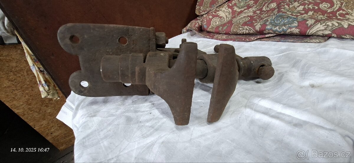 Kovařsky svěrák malý - 3