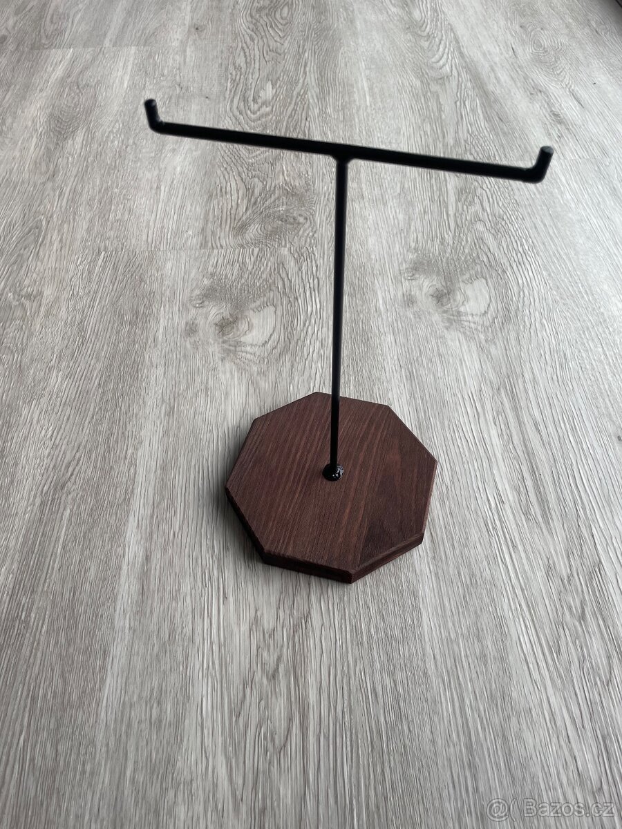 Stojánek na vzorníky - 3