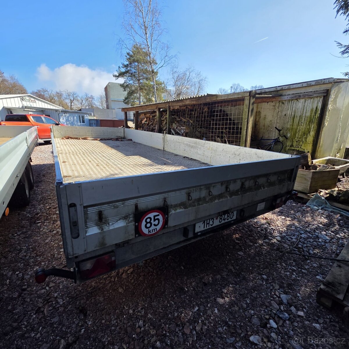 Přívěs nákladní valníkový - 3
