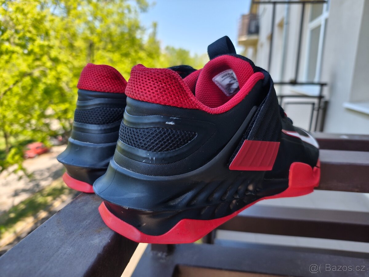 Nike Savaleos - 3