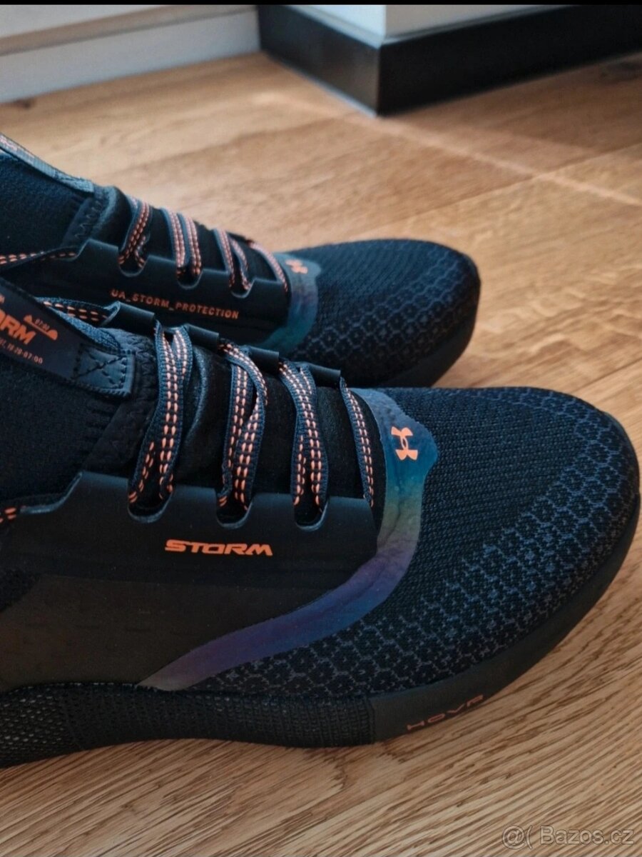 Boty Under Armour Hovr Phantom 3 Storm - 3
