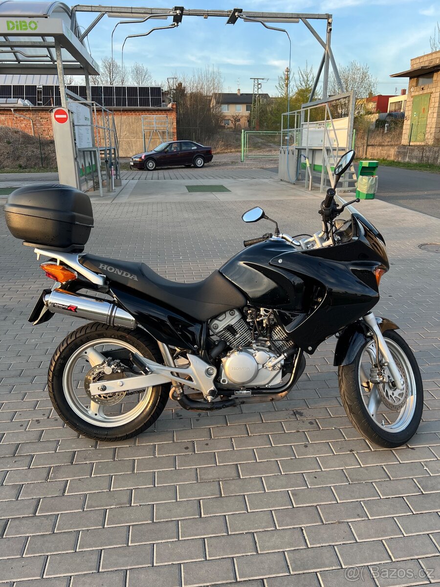 Honda Varadero XL 125 (A1 řidičák)