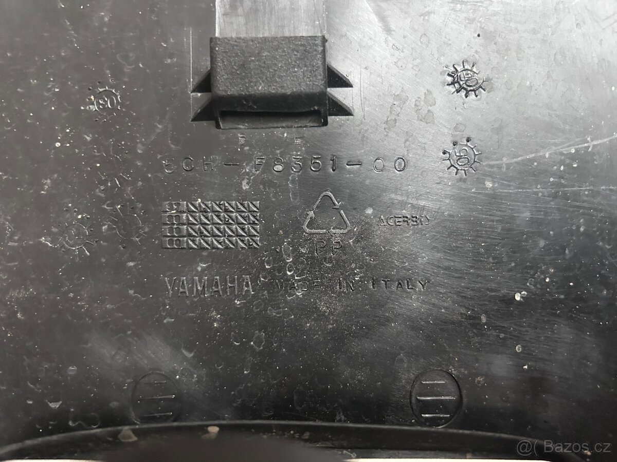 Maska s předním světlem Yamaha TT600R nebo RE - 3