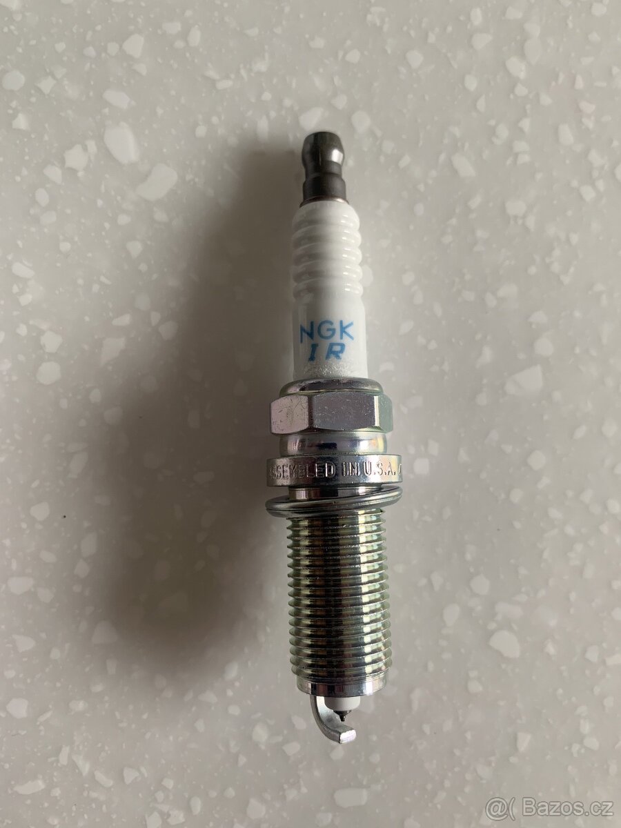 zapalovací svíčky NGK 92145 LZFR5CI-11 Laser Iridium - 3