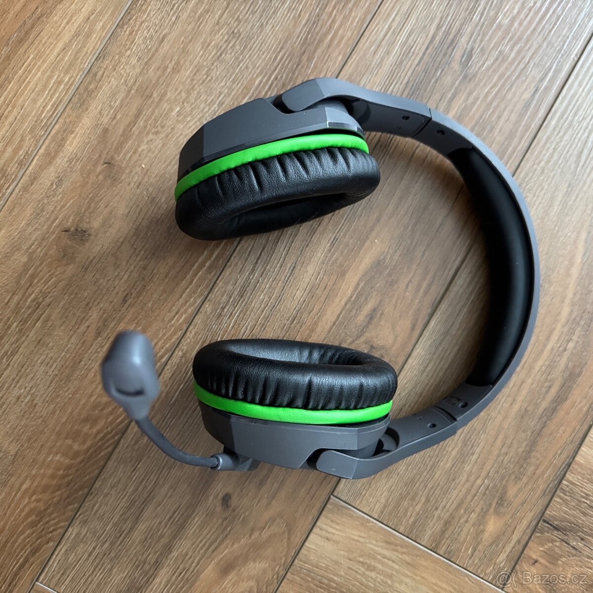 Bezdrátová sluchátka xbox HyperX CloudX STINGER - 3