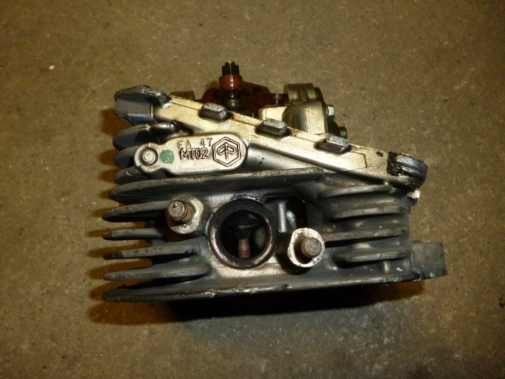 Piaggio Skipper 125, 150 ST. Hlava - komplet. Od 1998 - 3