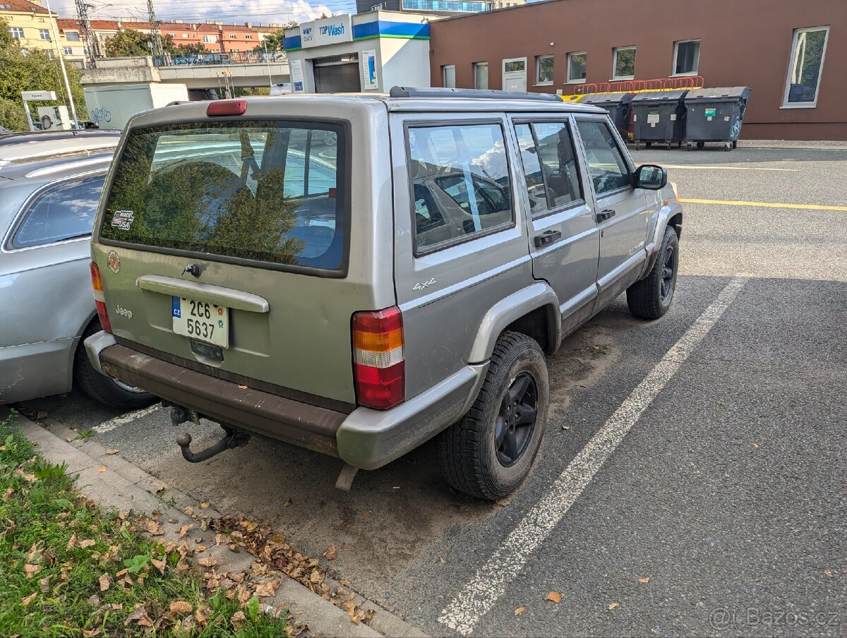 Jeep Cherokee XJ 4.0 - 3