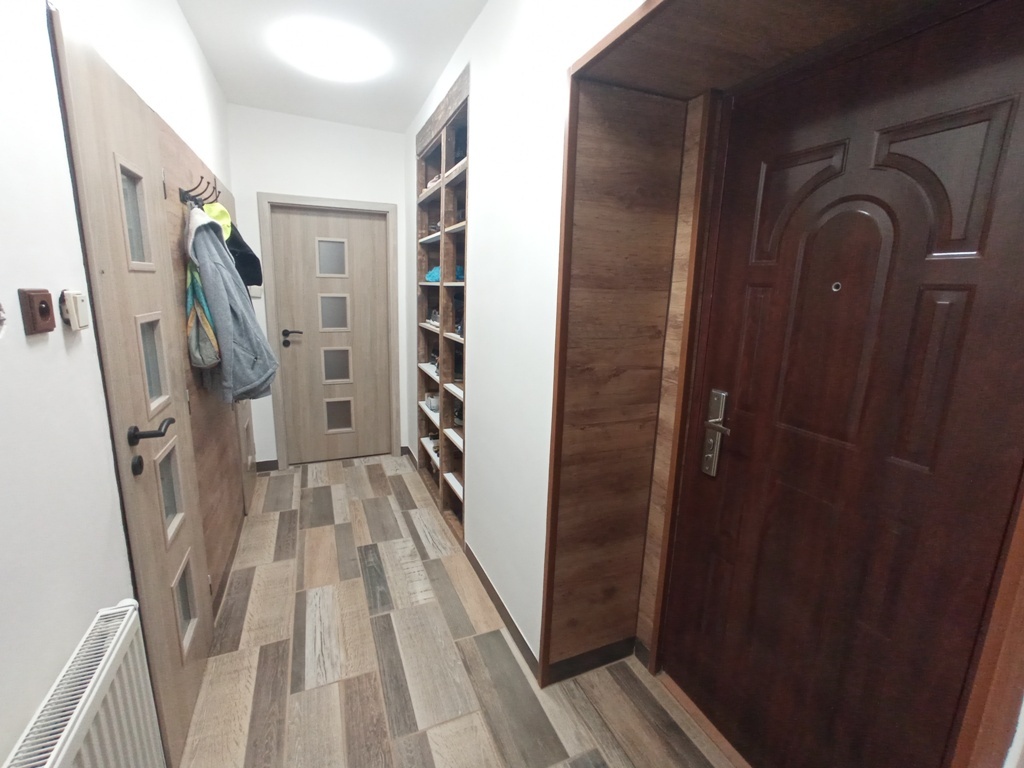 Byt 3+1 se zahradou a parkovacím stáním, Samšina u Jičína - 3